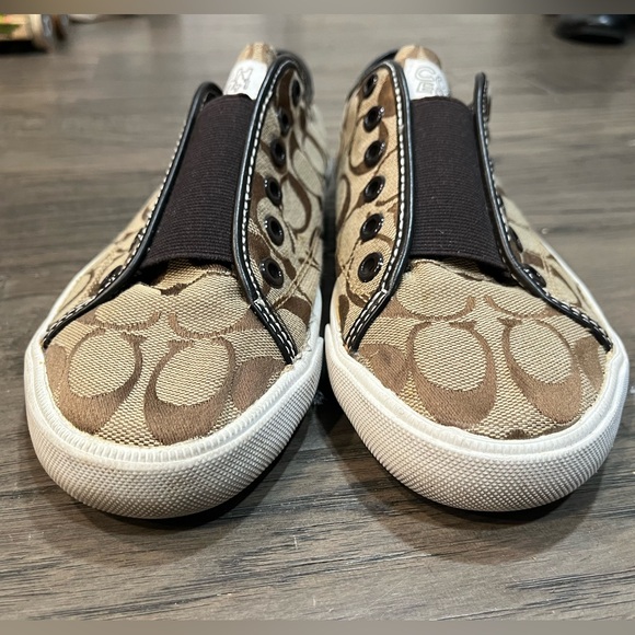 Coach Bev Signature Monogram Slip On Sneaker - Picture 6 of 8